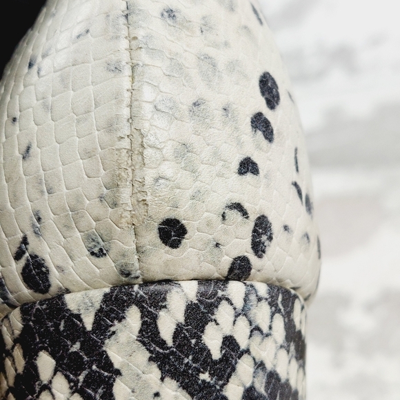 Steve Madden Rookie Snake Print Pull On Block Heel Ankle Boots T593 - Picture 14 of 16